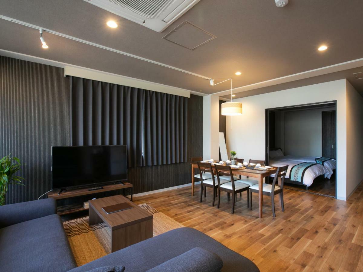 Big Room Guest House Osaka Exterior photo